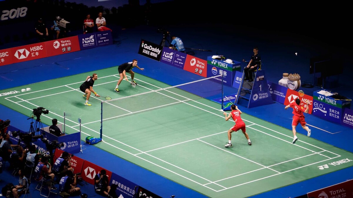 火炬以流线 火炬以流线